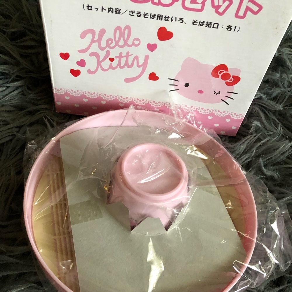 New Hello Kitty Zaru Soba Set!!